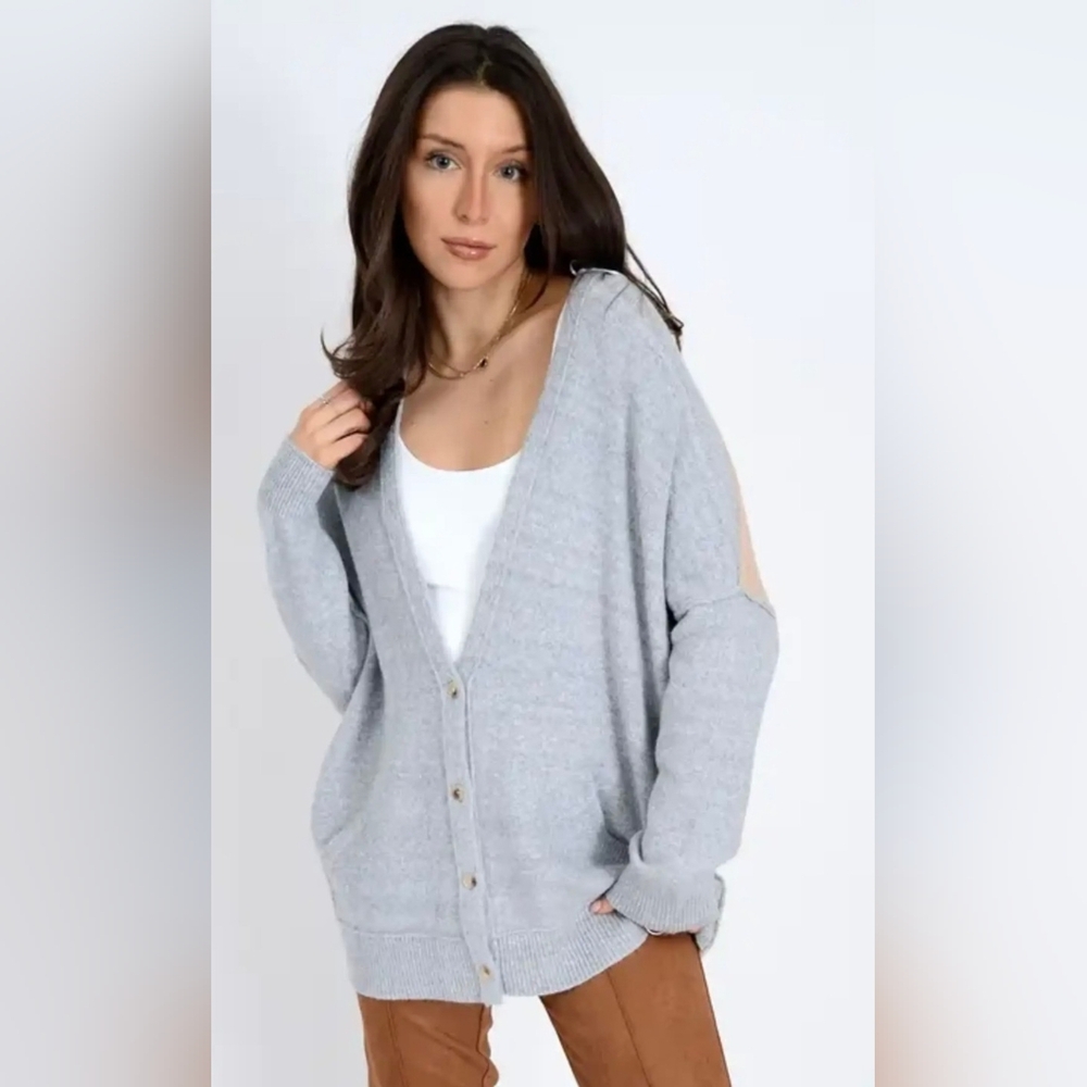 DNA Long Sleeve Grey/Fawn Colorblock Oversized Cardigan Sweater. Size S.